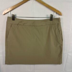 Nike Golf Performance Women's Size 8 Tan Skort